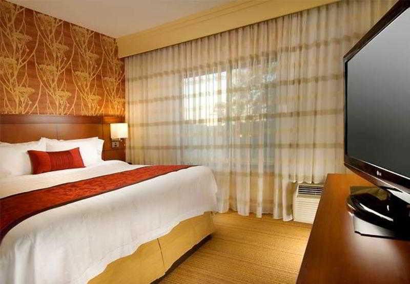 คอร์ตยาร์ด ไทเลอร์ Hotel ห้อง รูปภาพ