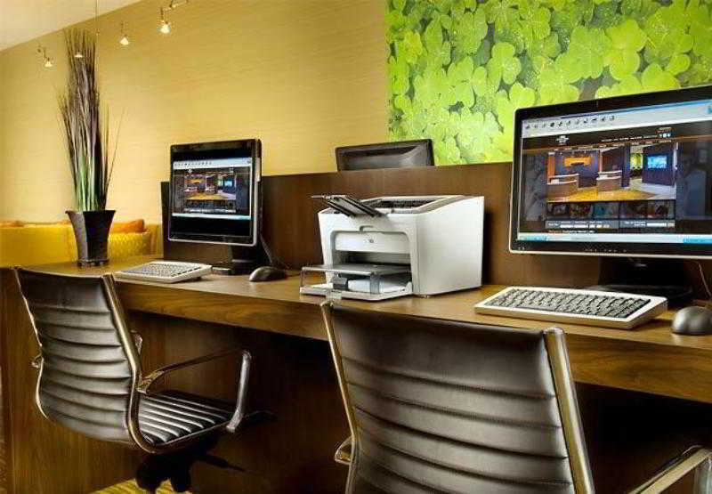 คอร์ตยาร์ด ไทเลอร์ Hotel ภายนอก รูปภาพ