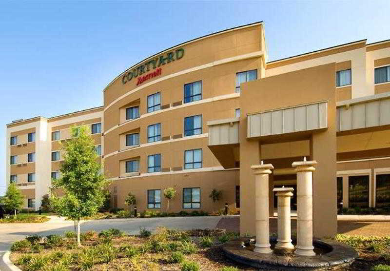 คอร์ตยาร์ด ไทเลอร์ Hotel ภายนอก รูปภาพ