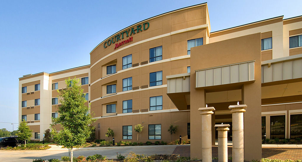 คอร์ตยาร์ด ไทเลอร์ Hotel ภายนอก รูปภาพ